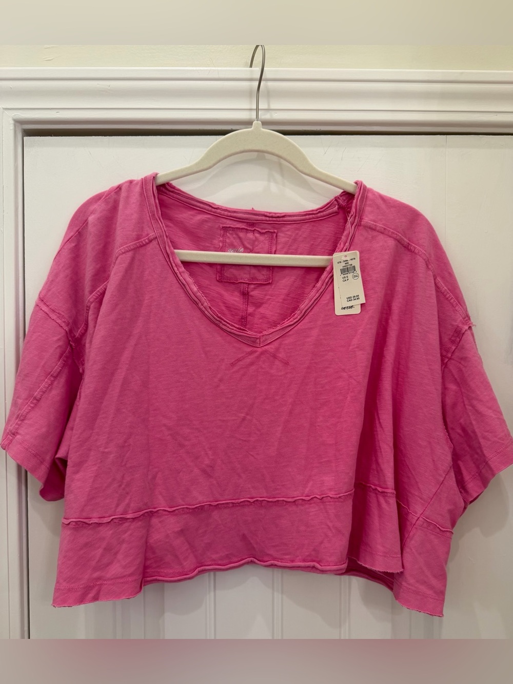 NWT Aerie Happiest Cropped V Neck T Shirt S